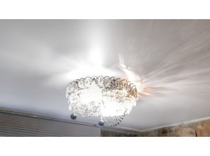 Монтаж потолка в спальне 8 м2 с использованием пленки VIPCEILING серии MONLANGE S9020 (2.60)