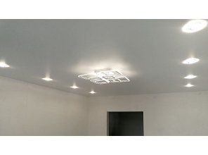 Монтаж потолка для зала 17 м2 с использованием пленки VIPCEILING серии MONLANGE M9001 (3.50)