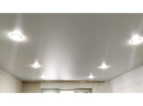 Монтаж потолка для зала 19 м2 с использованием пленки VIPCEILING серии MONLANGE M9001 (3.50)