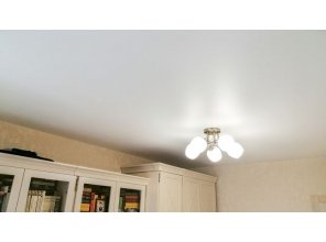 Монтаж потолка в спальне 11 м2 с использованием пленки VIPCEILING серии MONLANGE S9020 (3.25)