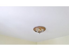 Монтаж потолка в спальне 8 м2 с использованием пленки VIPCEILING серии MONLANGE S9020 (2.60)