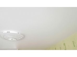 Монтаж потолка в спальне 11 м2 с использованием пленки VIPCEILING серии MONLANGE M9001 (3.25)