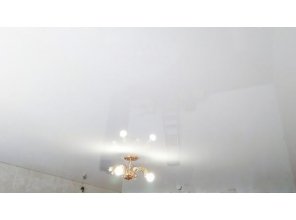 Монтаж потолка для зала 21 м2 с использованием пленки VIPCEILING серии MONLANGE L9001 (3.80)