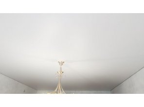 Монтаж потолка в спальне 13 м2 с использованием пленки VIPCEILING серии MONLANGE S9020 (2.60)