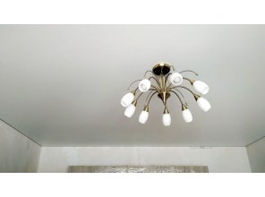 Монтаж потолка для зала 21 м2 с использованием пленки VIPCEILING серии MONLANGE M9001 (4.35)