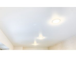 Монтаж потолка в коридоре 6 м2 с использованием пленки VIPCEILING серии MONLANGE M9001 (2.15)