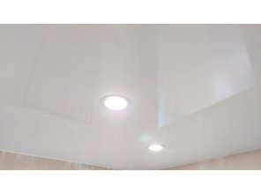 Монтаж потолка в прихожей 5 м2 с использованием пленки VIPCEILING серии MONLANGE L9001 (2.15)