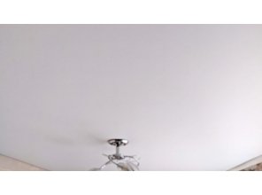 Монтаж потолка в спальне 9 м2 с использованием пленки VIPCEILING серии MONLANGE M9001 (2.60)