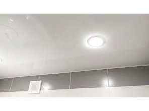 Монтаж потолка в ванной 3 м2 с использованием пленки VIPCEILING серии MONLANGE L9001 (1.65)