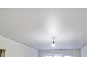 Монтаж потолка для зала 16 м2 с использованием пленки VIPCEILING серии MONLANGE M9001 (3.25)