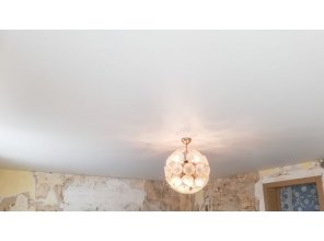 Монтаж потолка для зала 23 м2 с использованием пленки VIPCEILING серии MONLANGE M9001 (3.80)