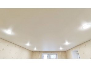 Монтаж потолка для зала 14 м2 с использованием пленки VIPCEILING серии MONLANGE M9001 (3.25)