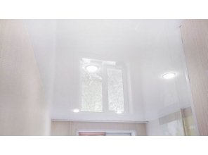 Монтаж потолка на кухне 11 м2 с использованием пленки VIPCEILING серии MONLANGE L9001 (3.50)