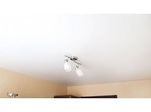 Монтаж потолка в спальне 11 м2 с использованием пленки VIPCEILING серии MONLANGE M9001 (3.50)