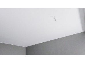 Монтаж потолка в спальне 10 м2 с использованием пленки VIPCEILING серии MONLANGE M9001 (3.25)