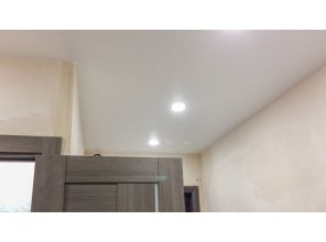 Монтаж потолка в коридоре 5 м2 с использованием пленки VIPCEILING серии MONLANGE S9020 (3.50)