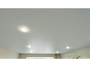 Монтаж потолка в детской 12 м2 с использованием пленки VIPCEILING серии MONLANGE S9020 (3.25)