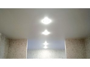 Монтаж потолка в коридоре 17 м2 с использованием пленки VIPCEILING серии MONLANGE S9020 (4.00)