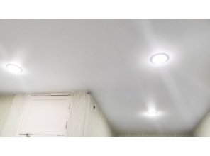 Монтаж потолка в прихожей 7 м2 с использованием пленки VIPCEILING серии MONLANGE M9001 (3.25)