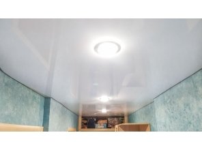 Монтаж потолка в коридоре 7 м2 с использованием пленки VIPCEILING серии MONLANGE L9001 (1.40)