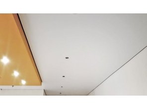 Монтаж потолка в коридоре 20 м2 с использованием пленки VIPCEILING серии MONLANGE S9020 (5.45)