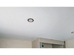 Монтаж потолка в прихожей 9 м2 с использованием пленки VIPCEILING серии MONLANGE S9020 (4.35)