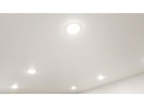 Монтаж потолка в офисе 18 м2 с использованием пленки VIPCEILING серии MONLANGE M9001 (3.80)