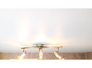 Монтаж потолка на кухне 5 м2 с использованием пленки VIPCEILING серии MONLANGE M9001 (2.15)