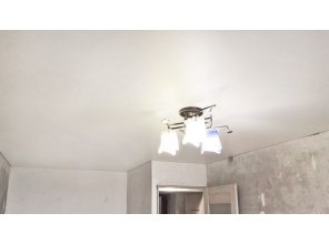 Монтаж потолка в квартире 15 м2 с использованием пленки VIPCEILING серии MONLANGE S9020 (3.25)
