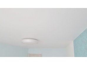 Монтаж потолка в спальне 16 м2 с использованием пленки VIPCEILING серии MONLANGE M9001 (2.60)