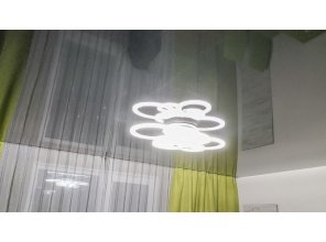 Монтаж потолка на кухне 19 м2 с использованием пленки VIPCEILING серии MONLANGE L9003 (5.45)