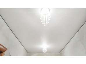 Монтаж потолка в коридоре 4 м2 с использованием пленки VIPCEILING серии MONLANGE M9001 (2.15)