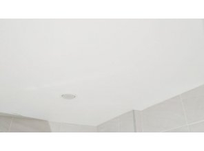 Монтаж потолка в ванной 3 м2 с использованием пленки VIPCEILING серии MONLANGE M9001 (2.15)
