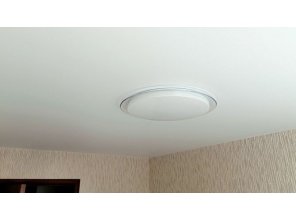 Монтаж потолка в спальне 10 м2 с использованием пленки VIPCEILING серии MONLANGE M9001 (2.60)