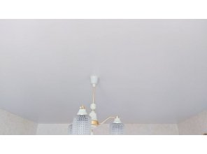 Монтаж потолка в спальне 13 м2 с использованием пленки VIPCEILING серии MONLANGE S9020 (3.25)