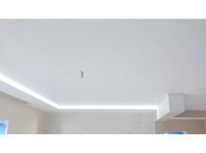 Монтаж потолка в квартире 29 м2 с использованием пленки VIPCEILING серии MONLANGE F9010 (3.50)