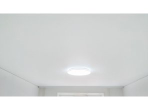 Монтаж потолка в гостиной 18 м2 с использованием пленки VIPCEILING серии MONLANGE M9001 (3.50)