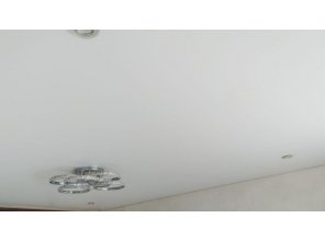 Монтаж потолка для зала 18 м2 с использованием пленки VIPCEILING серии MONLANGE M9001 (4.00)