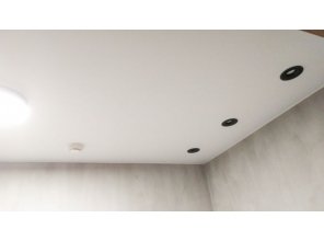 Монтаж потолка в прихожей 5 м2 с использованием пленки VIPCEILING серии MONLANGE M9001 (3.50)