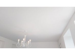 Монтаж потолка в спальне 16 м2 с использованием пленки VIPCEILING серии MONLANGE M9001 (3.50)