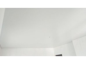 Монтаж потолка в квартире 20 м2 с использованием пленки VIPCEILING серии MONLANGE S9020 (4.00)