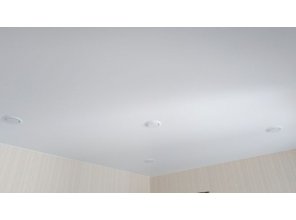 Монтаж потолка в прихожей 5 м2 с использованием пленки VIPCEILING серии MONLANGE S9020 (2.60)