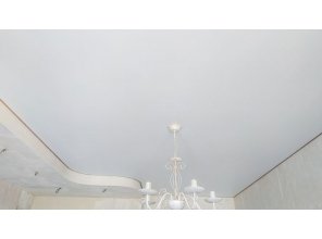 Монтаж потолка на кухне 4 м2 с использованием пленки VIPCEILING серии MONLANGE M9001 (2.15)