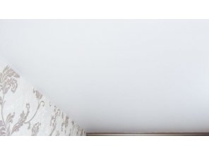 Монтаж потолка в спальне 17 м2 с использованием пленки VIPCEILING серии MONLANGE M9001 (3.25)