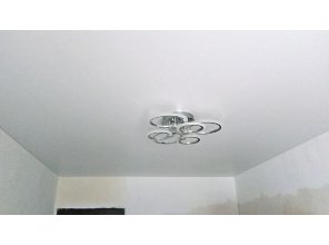 Монтаж потолка в спальне 11 м2 с использованием пленки VIPCEILING серии MONLANGE S9020 (2.60)