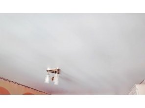 Монтаж потолка для зала 20 м2 с использованием пленки VIPCEILING серии MONLANGE M9001 (3.25)