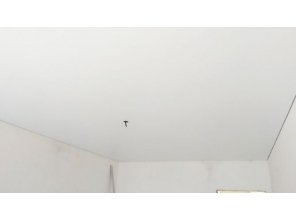 Монтаж потолка в спальне 16 м2 с использованием пленки VIPCEILING серии MONLANGE S9020 (3.25)