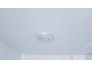 Монтаж потолка в спальне 16 м2 с использованием пленки VIPCEILING серии MONLANGE M9001 (3.25)