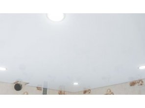 Монтаж потолка на кухне 6 м2 с использованием пленки VIPCEILING серии MONLANGE L9001 (2.60)