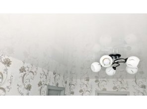 Монтаж потолка в гостиной 14 м2 с использованием пленки VIPCEILING серии MONLANGE L9001 (3.25)